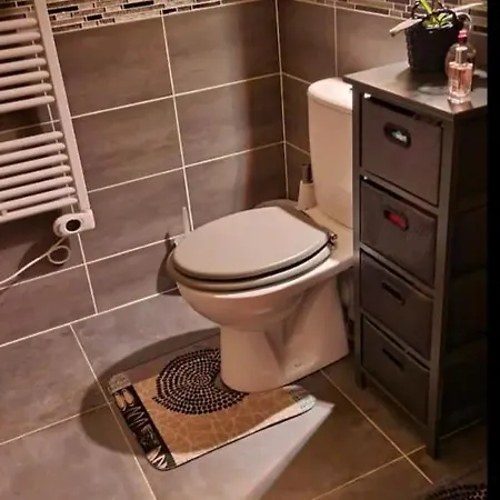 De La Lune: Romantic With Jacuzzi, Sauna & Paris Views Love hotel 4*